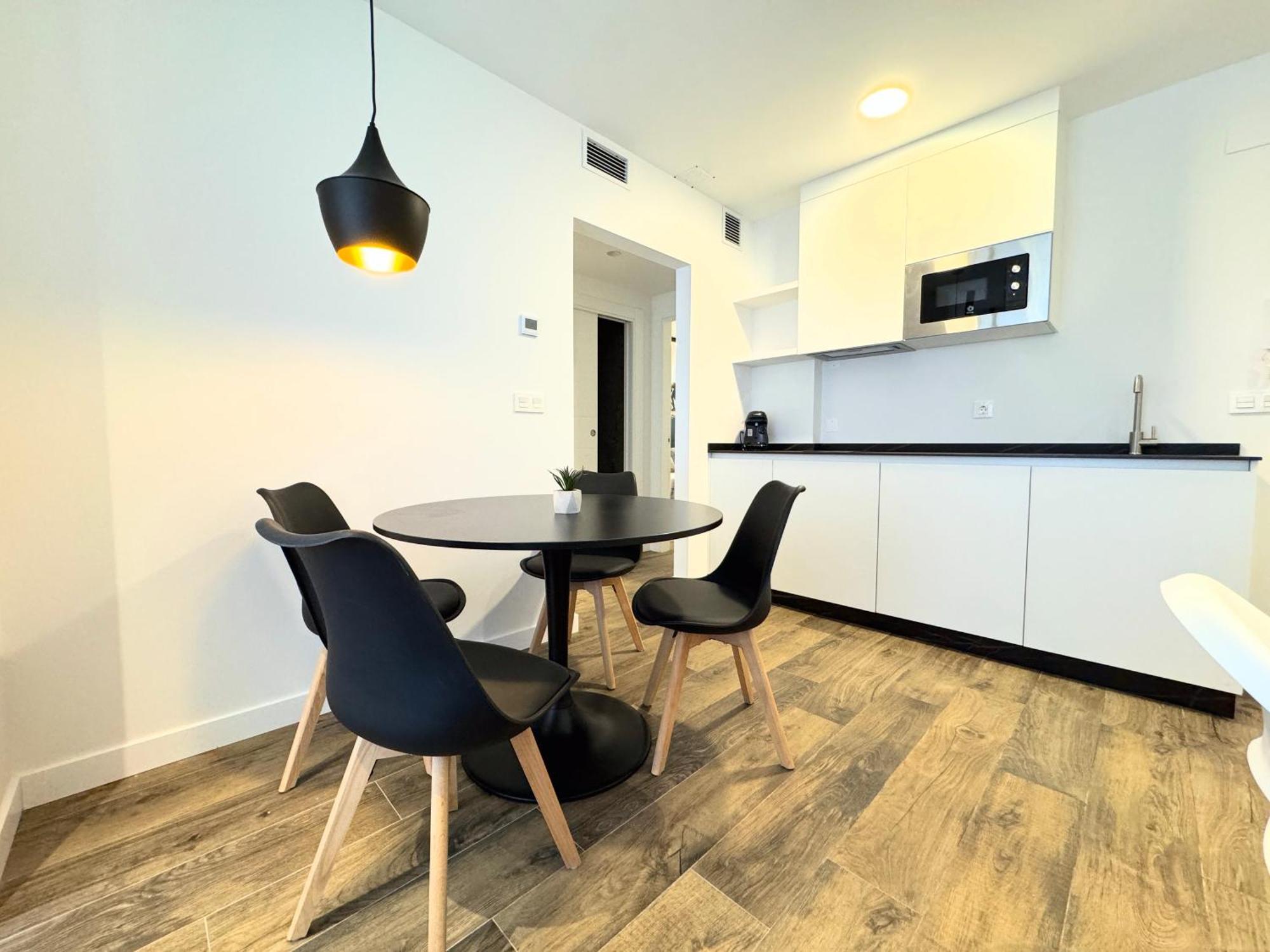 Apartamentos Turisticos Identia Sport Леон Екстериор снимка