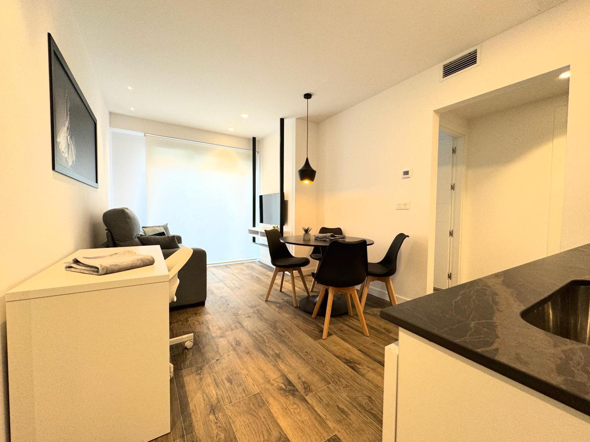 Apartamentos Turisticos Identia Sport Леон Екстериор снимка