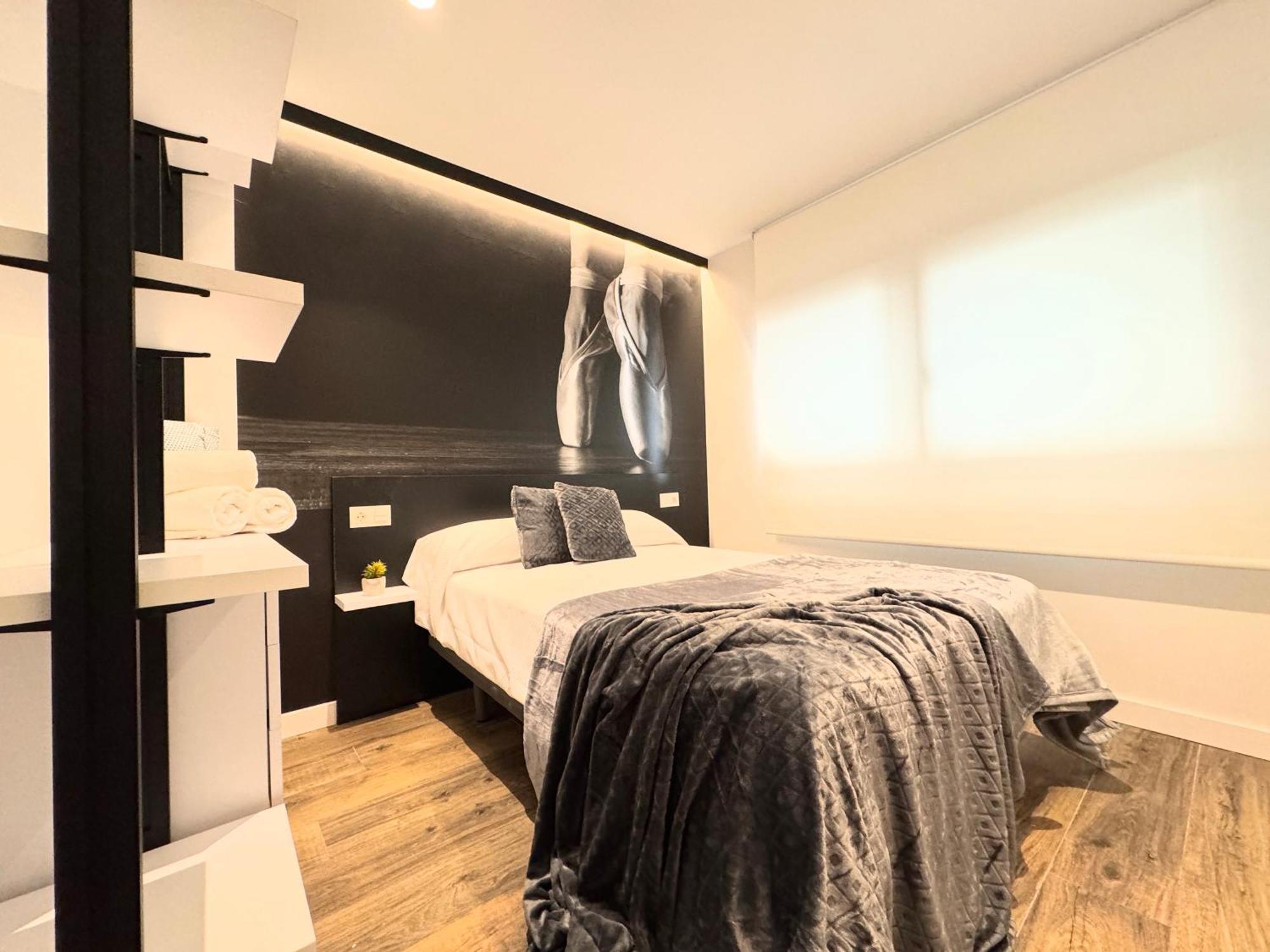 Apartamentos Turisticos Identia Sport Леон Екстериор снимка