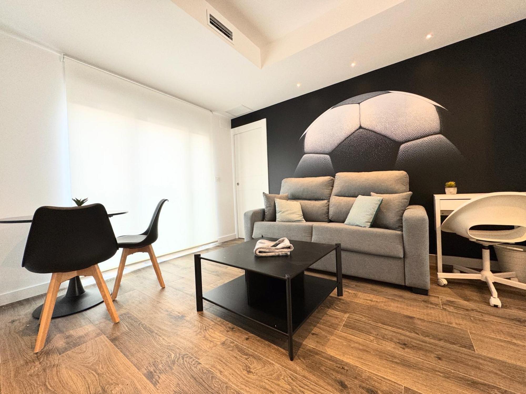 Apartamentos Turisticos Identia Sport Леон Екстериор снимка
